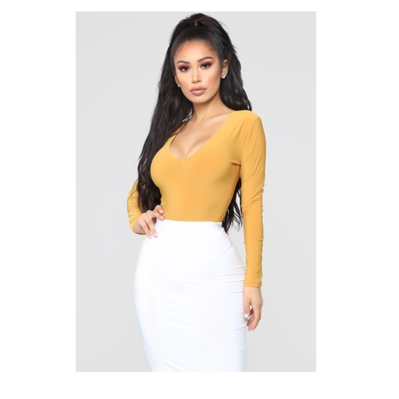 Fashion Nova Tops - NWT Fashion Nova Bodysuit